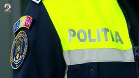 Doi polițiști s-au luat la bătaie la Slatina! Agenții erau în timpul liber și le-ar fi sărit țandăra din cauza unor șicanări în trafic: „S-a adunat lumea, se uita la ei ca la urs”